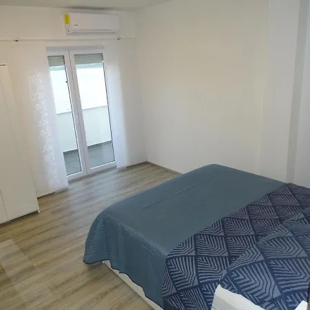 Seaside Mit Pool Fur 12 Personen Vakantiehuis Posedarje