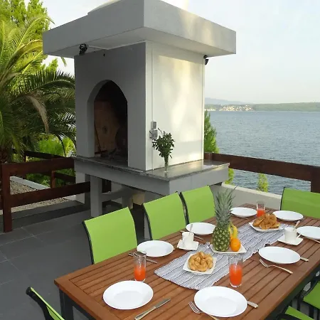 Seaside Mit Pool Fur 12 Personen Semesterbostad