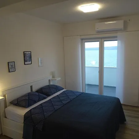 Seaside Mit Pool Fur 12 Personen *